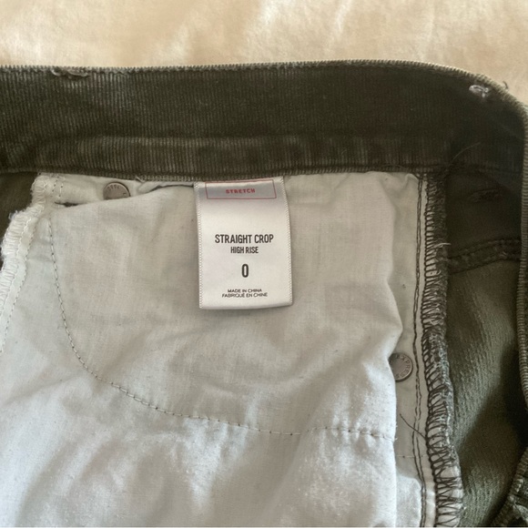 Express Green Corduroy Cropped Pants - Picture 4 of 5